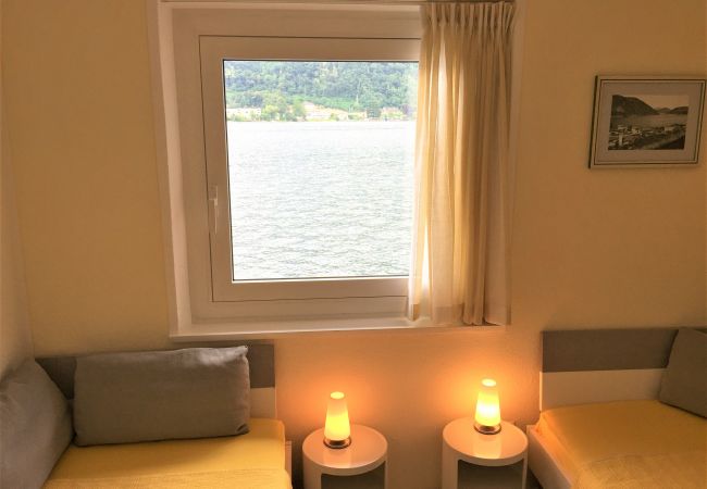 Chalet in Riva San Vitale - Direct on Lugano Lake: Take a Swim from your Villa