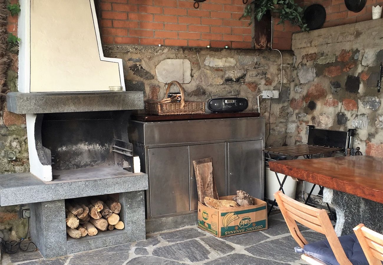 Chalet in Riva San Vitale - Direct on Lugano Lake: Take a Swim from your Villa