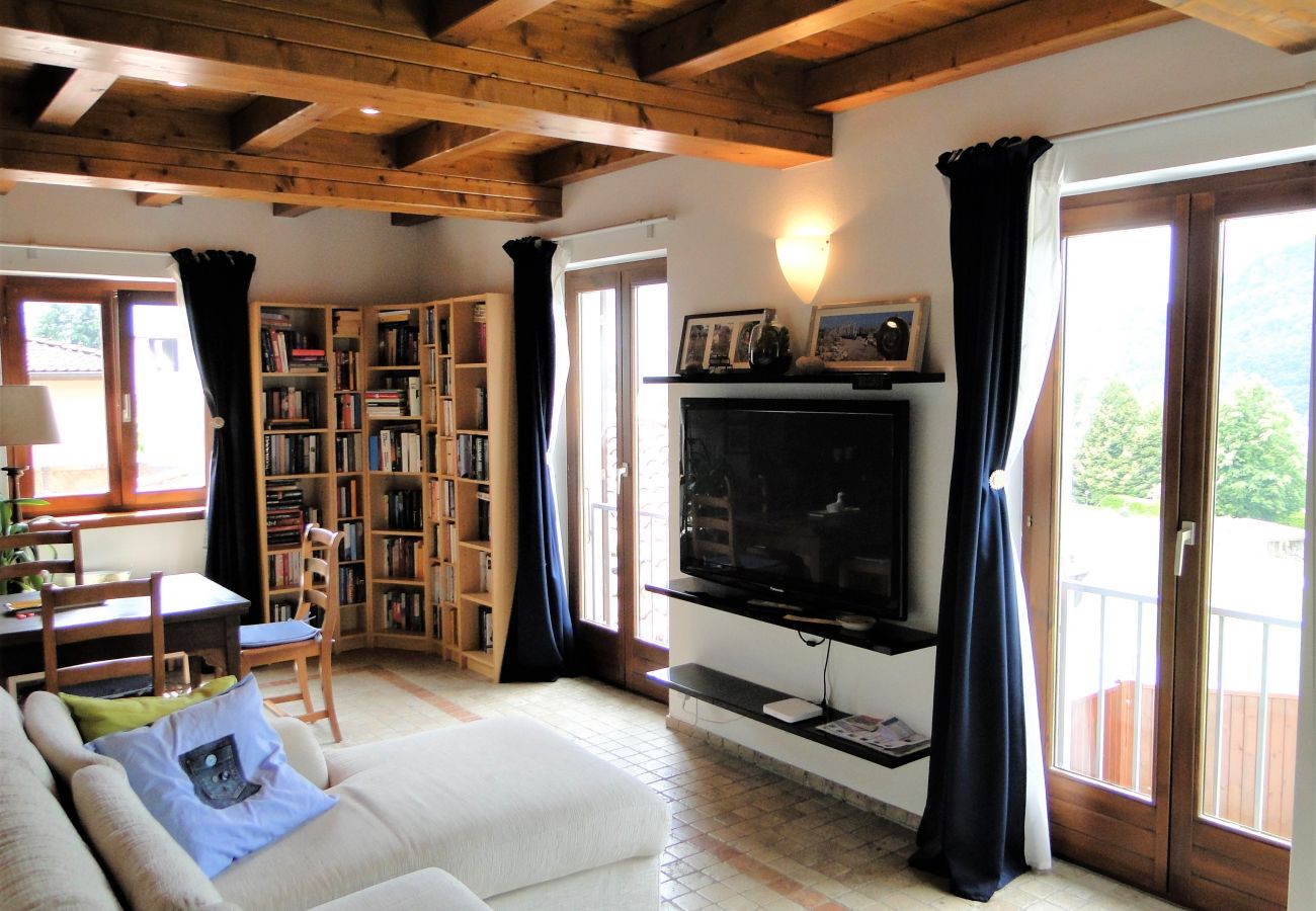 Apartment in Cadro - Charming Duplex close to Lugano