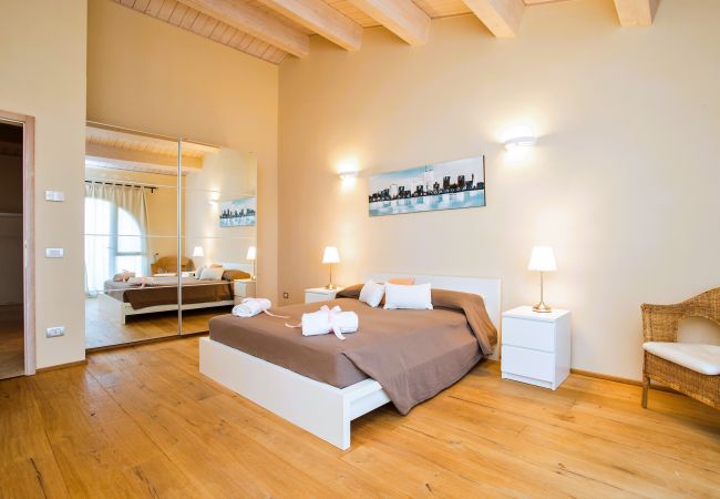 Apartment in Trequanda - Luxury & Large Apt. in Siena Resort at Falcon