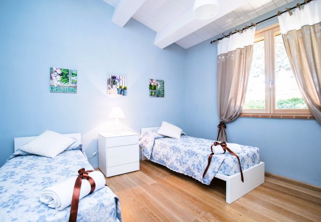 Apartment in Trequanda - Luxury 2 Rooms Apt. Azure in Siena Resort