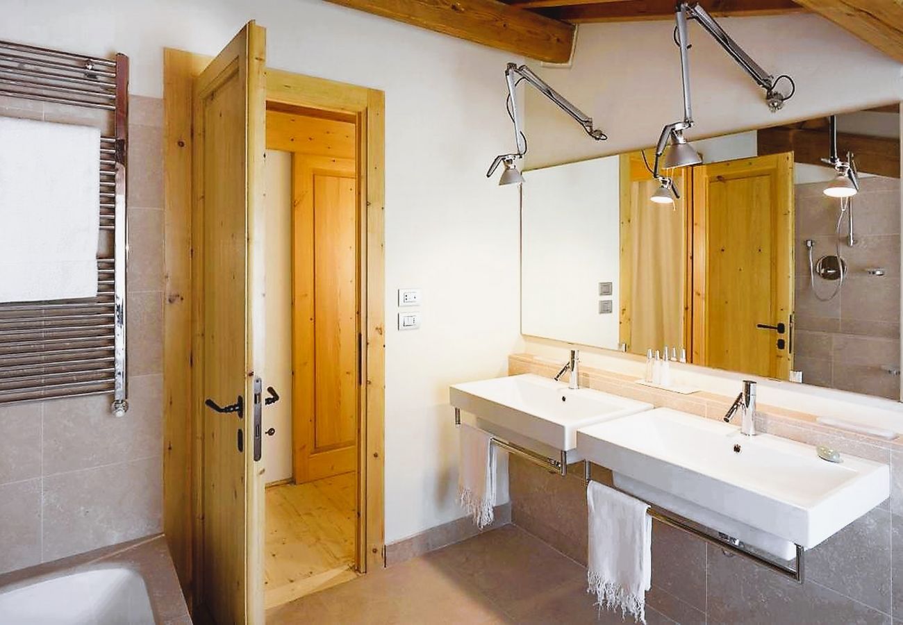 Villa in Pian di Sco - Villa Olivo in most Exclusive Borgo in Tuscany