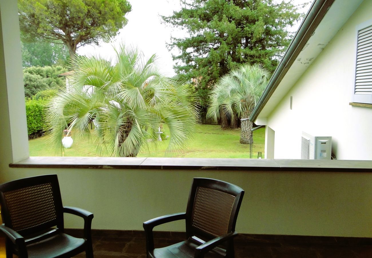 Villa in Cinquale - New Entry: Villa Forte dei Marmi in Versilia
