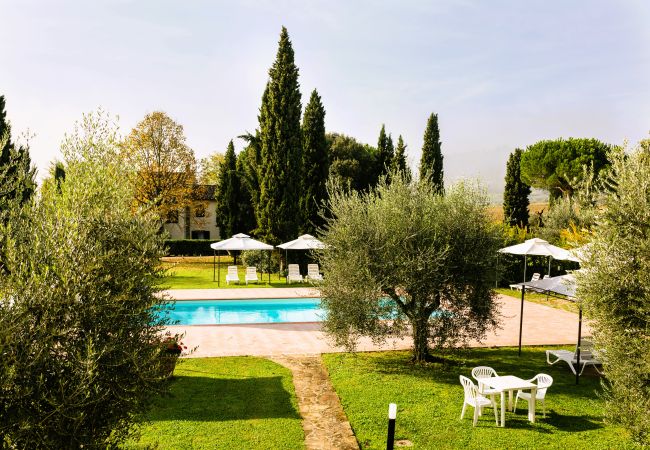 Apartment in Rignano sull´Arno - Fattoria del Chianti close to Florence for four Apartment in Rignano sull´Arno - Fattoria del Chianti close to Florence for four