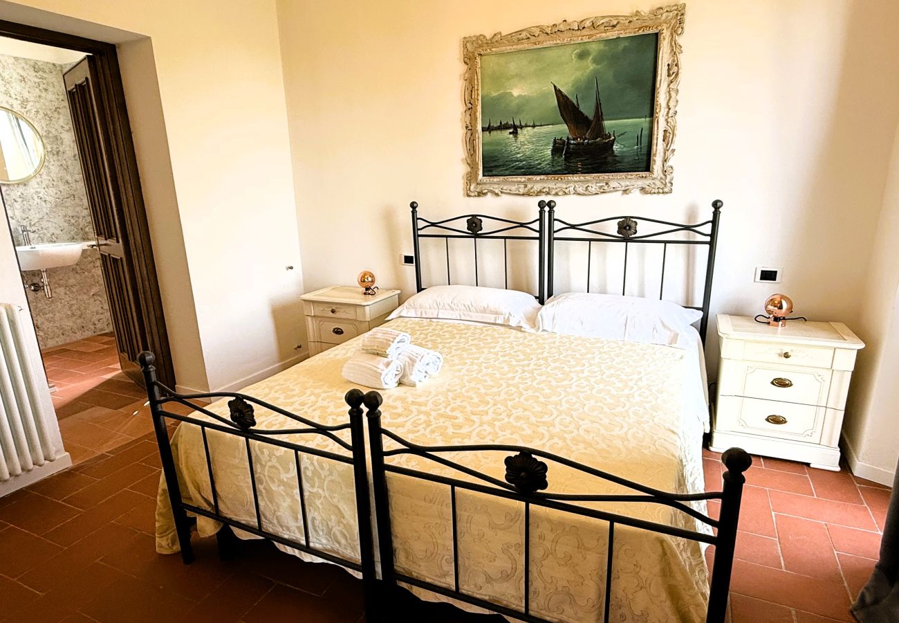 Apartment in Monte San Savino - Villa Ceppeto's Brand New Arches w/ Tesla Charger