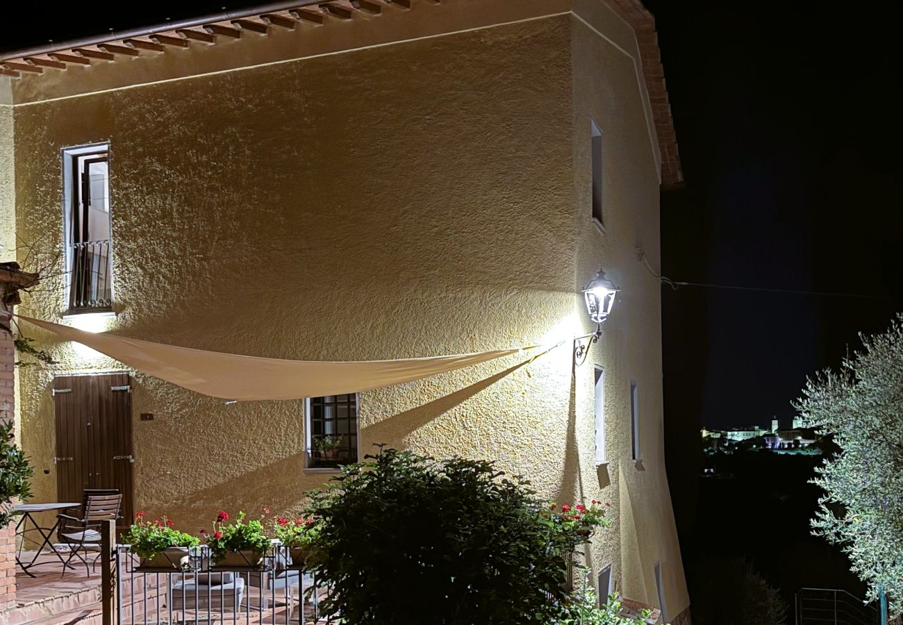 Apartment in Monte San Savino - Villa Ceppeto's Brand New Arches w/ Tesla Charger