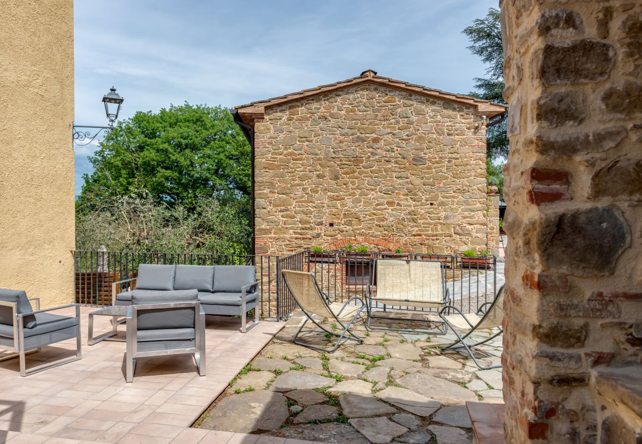 Apartment in Monte San Savino - Villa Ceppeto's Brand New Arches w/ Tesla Charger