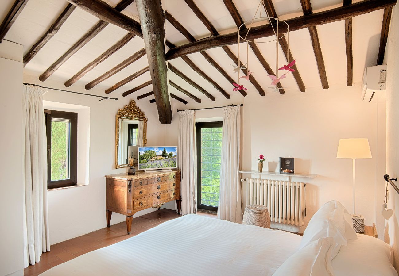 Villa in Castellina in Chianti - Luxury Villa in Chianti with Winery up to 6 Guests