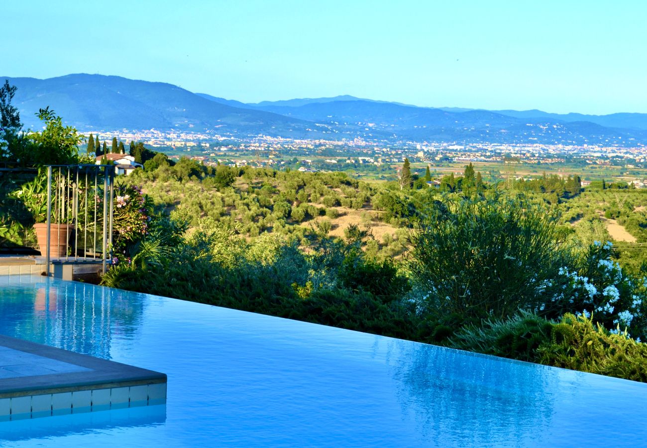 Villa in Carmignano - BestOfTuscany Historic Villa Fattoria La Serra