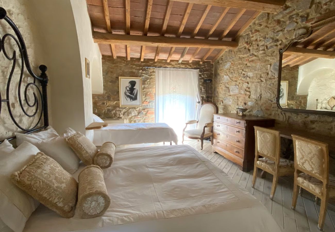 Villa in Carmignano - BestOfTuscany Historic Villa Fattoria La Serra