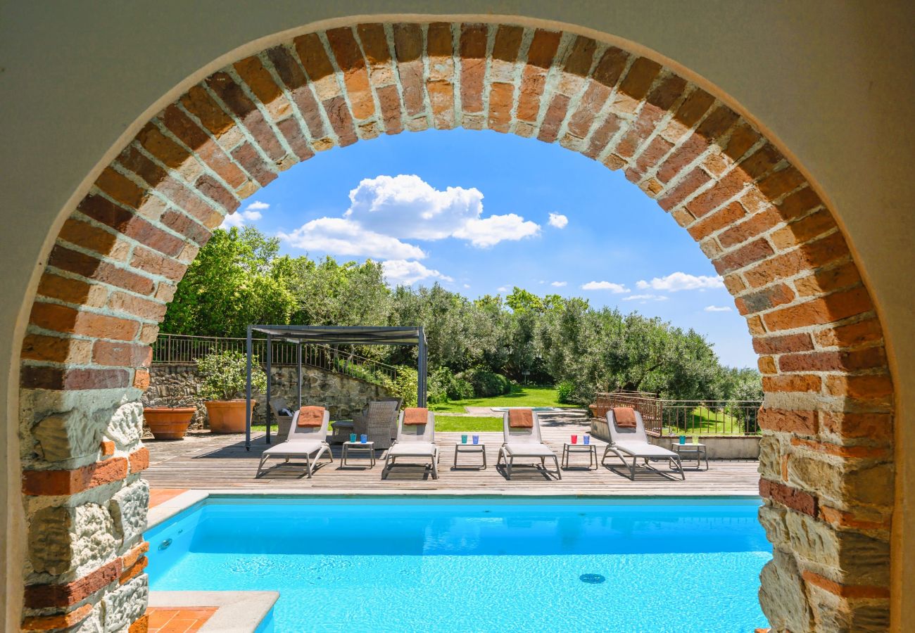 Villa in Larciano - Villa del Borgo, Exclusive Pool & View