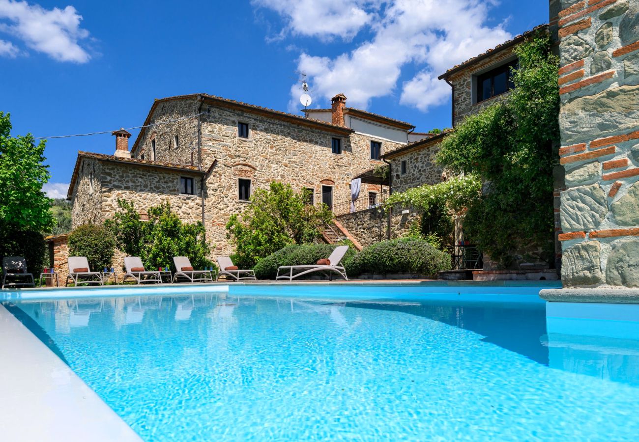 Villa in Larciano - Villa del Borgo, Exclusive Pool & View