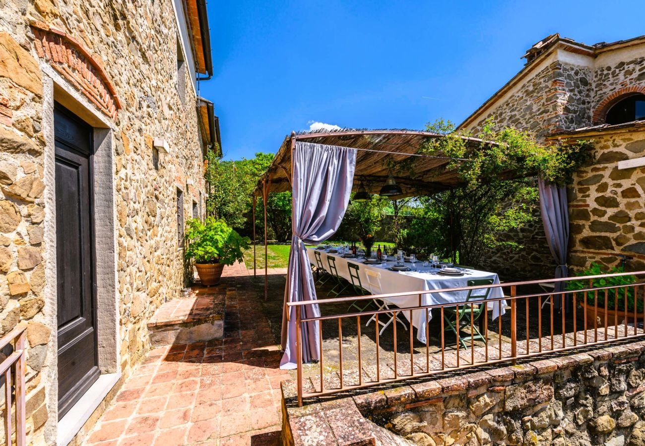 Villa in Larciano - Villa del Borgo, Exclusive Pool & View