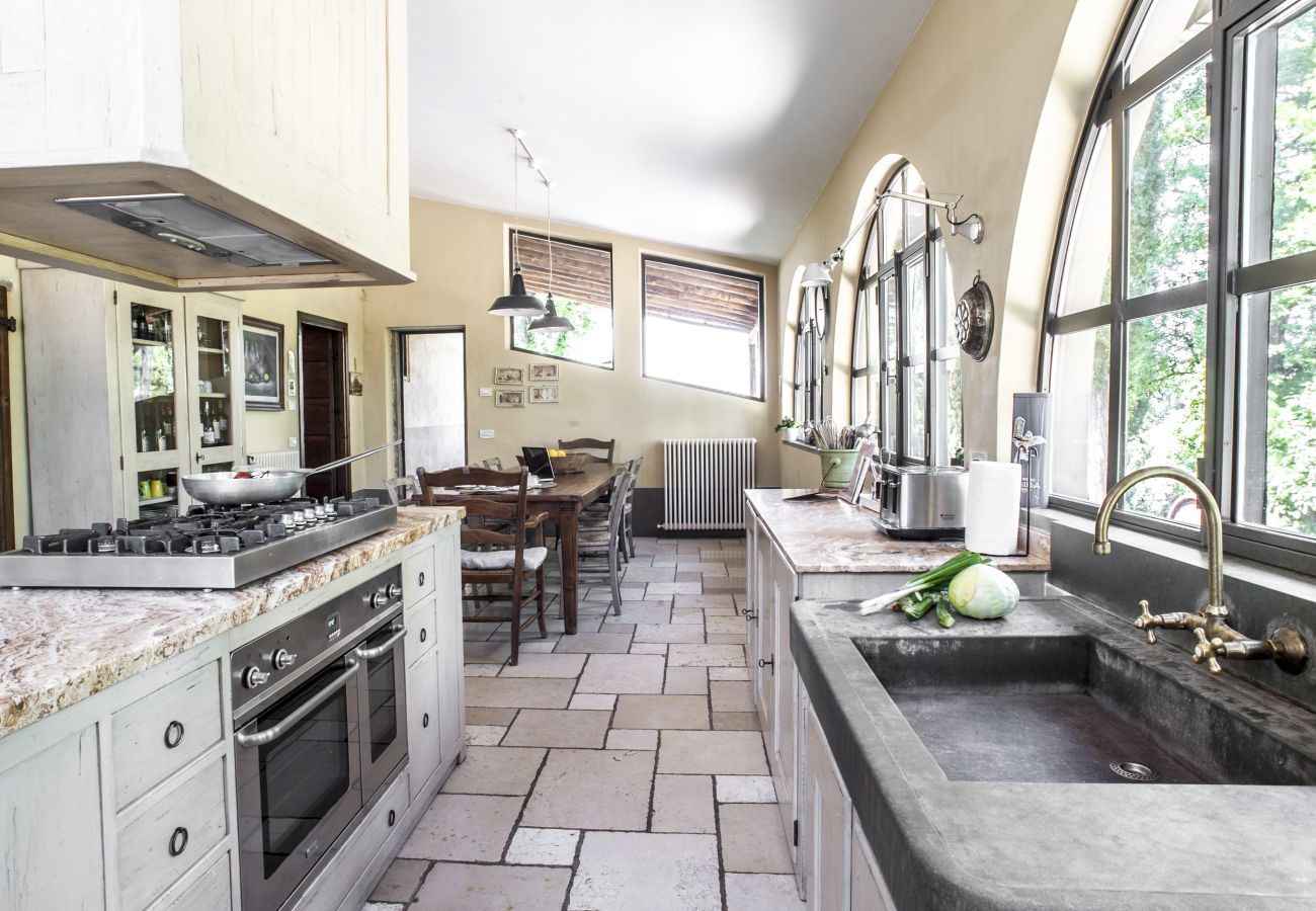Villa in Terranuova Bracciolini - Villa Valdarno up to 12 Guests