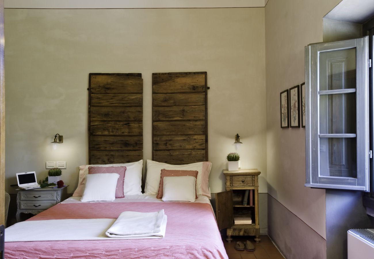 Villa in Terranuova Bracciolini - Villa Valdarno up to 12 Guests